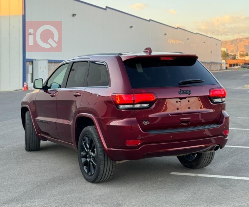 جيب جراند شيروكي